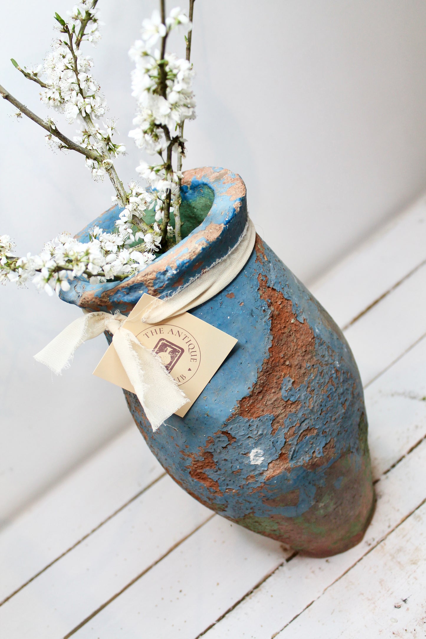 No.6 Antique pot